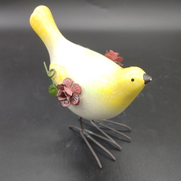 Ceramic Bird With Wire Feet - Picture 1 of 7